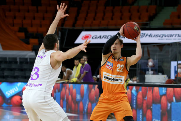 布朗尼同场 布朗尼同场