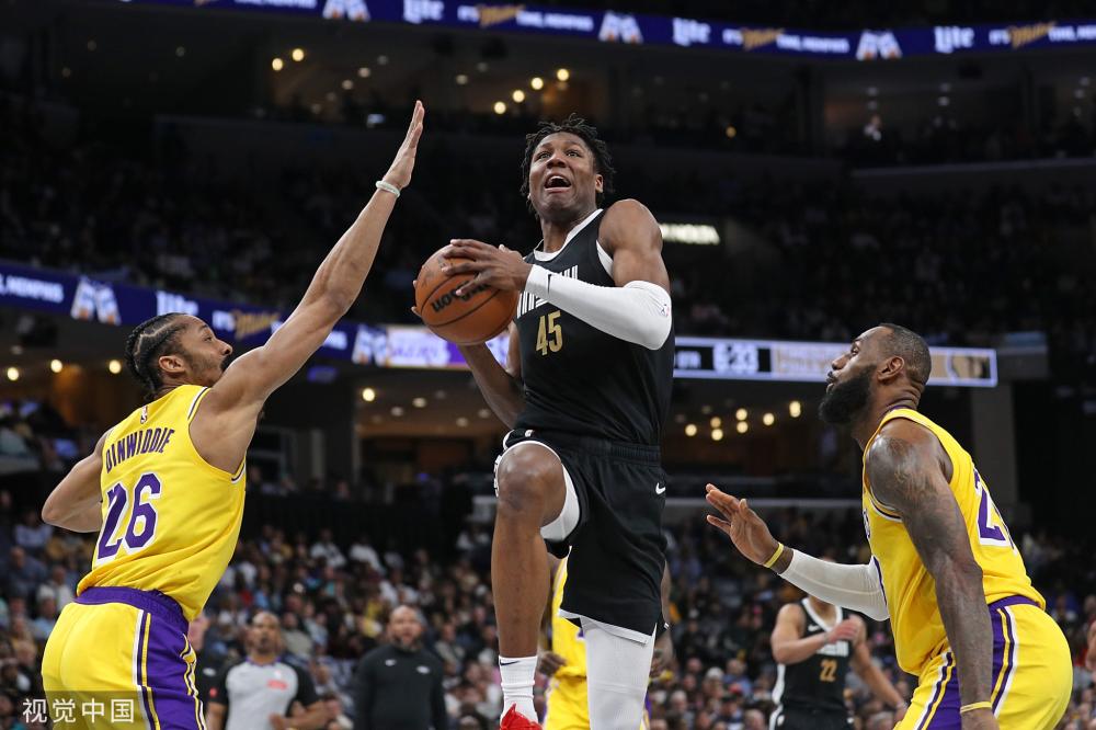 武汉女足夺 武汉女足夺